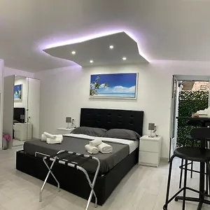 Rossella's Bed & Breakfast